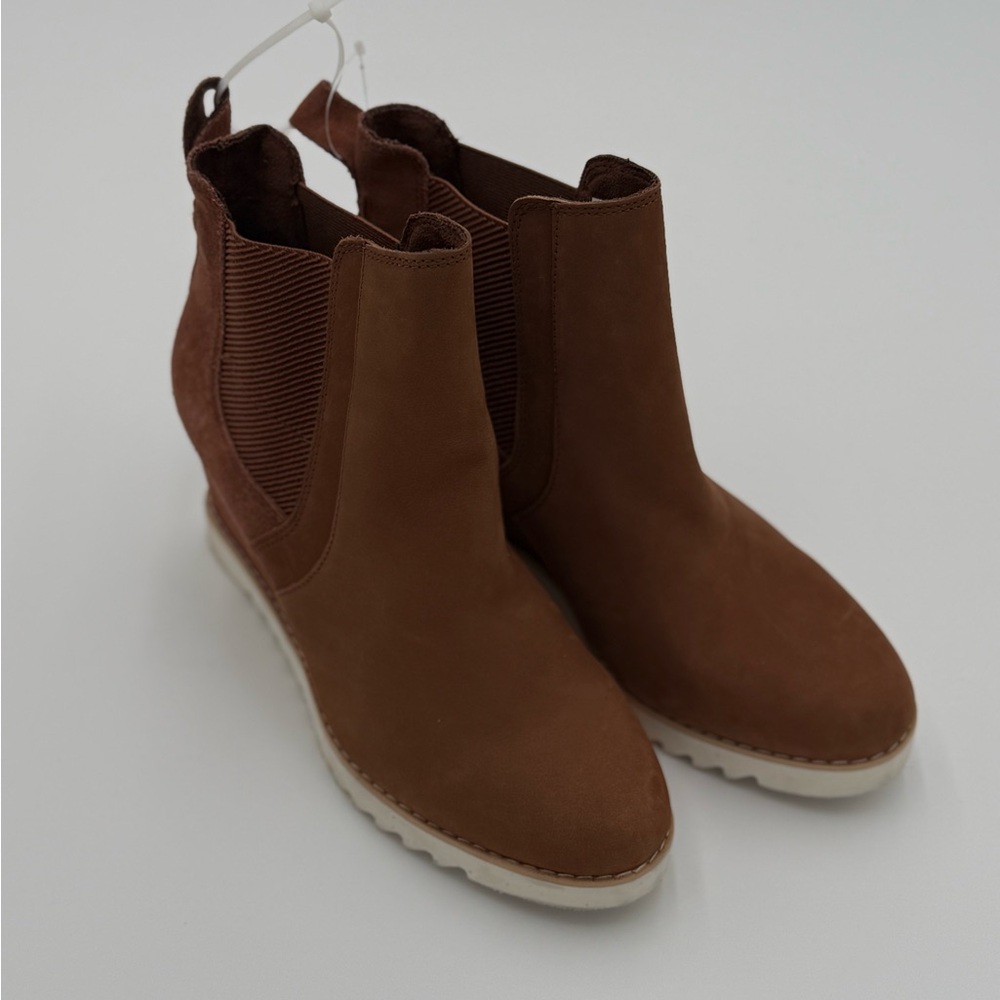 TOMS | Brown Ankle Boots